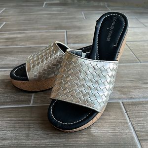 Donald J Pliner Sandals